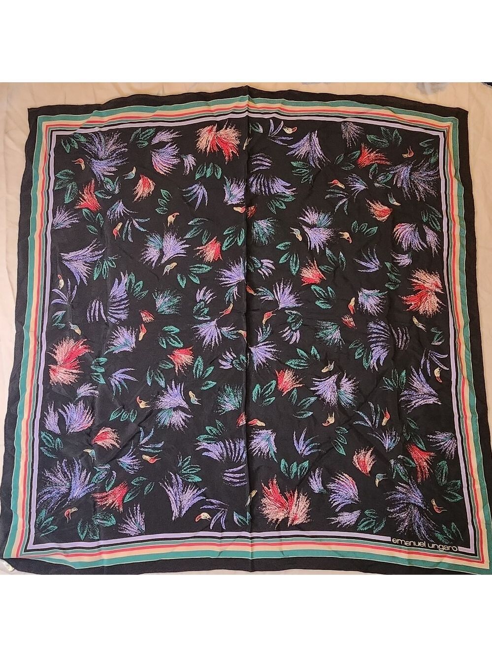 EMANUEL Ungaro #5 silk 30x30"